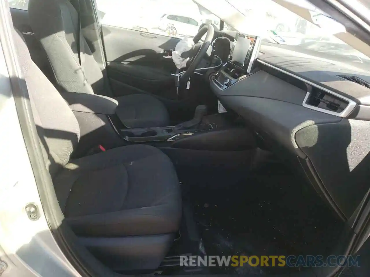 5 Photograph of a damaged car JTDEPRAE0LJ038052 TOYOTA COROLLA 2020