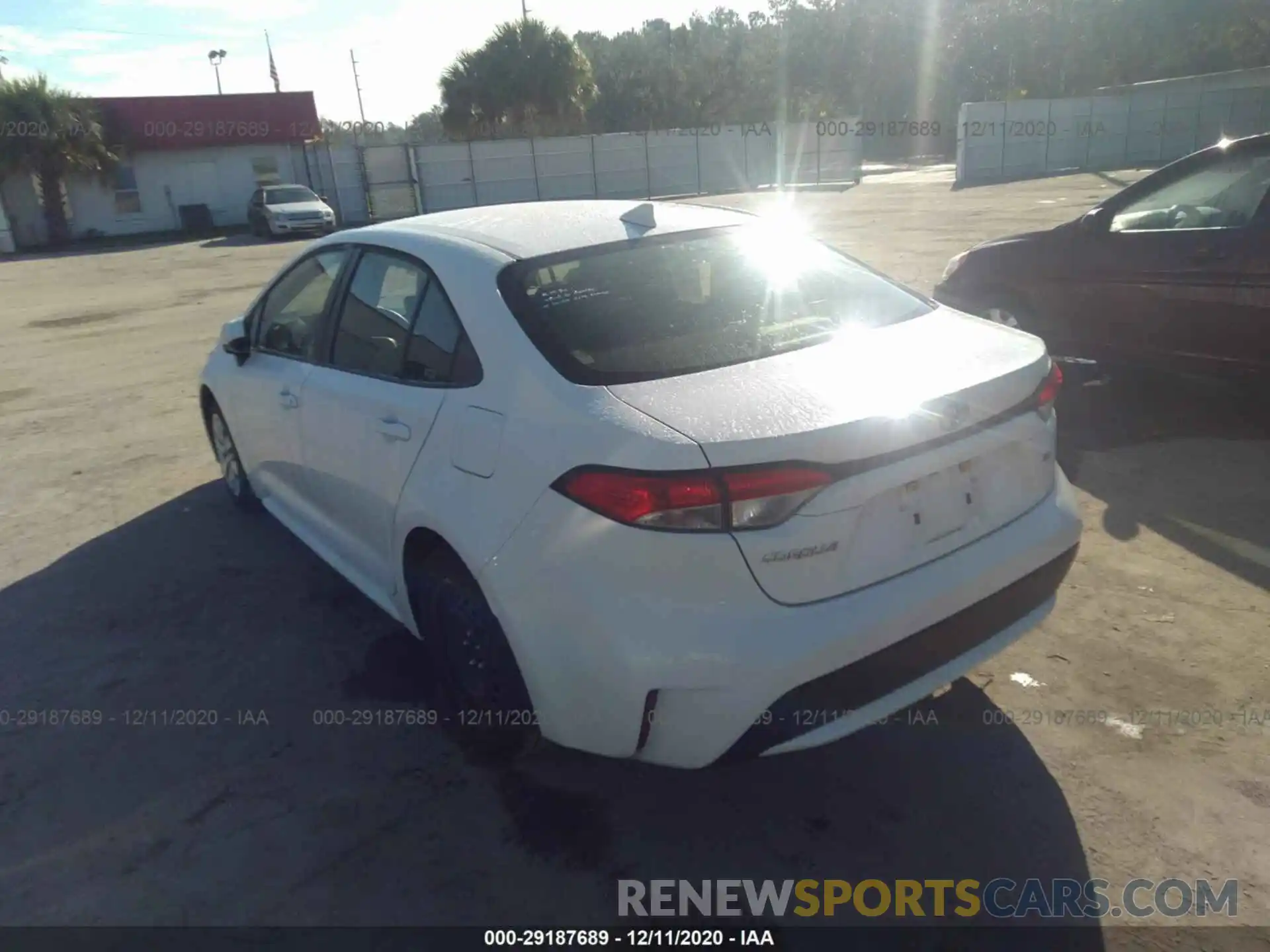 3 Photograph of a damaged car JTDEPRAE0LJ038195 TOYOTA COROLLA 2020