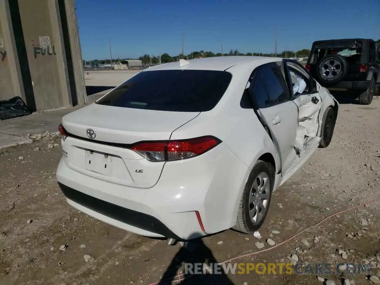 4 Photograph of a damaged car JTDEPRAE0LJ038696 TOYOTA COROLLA 2020