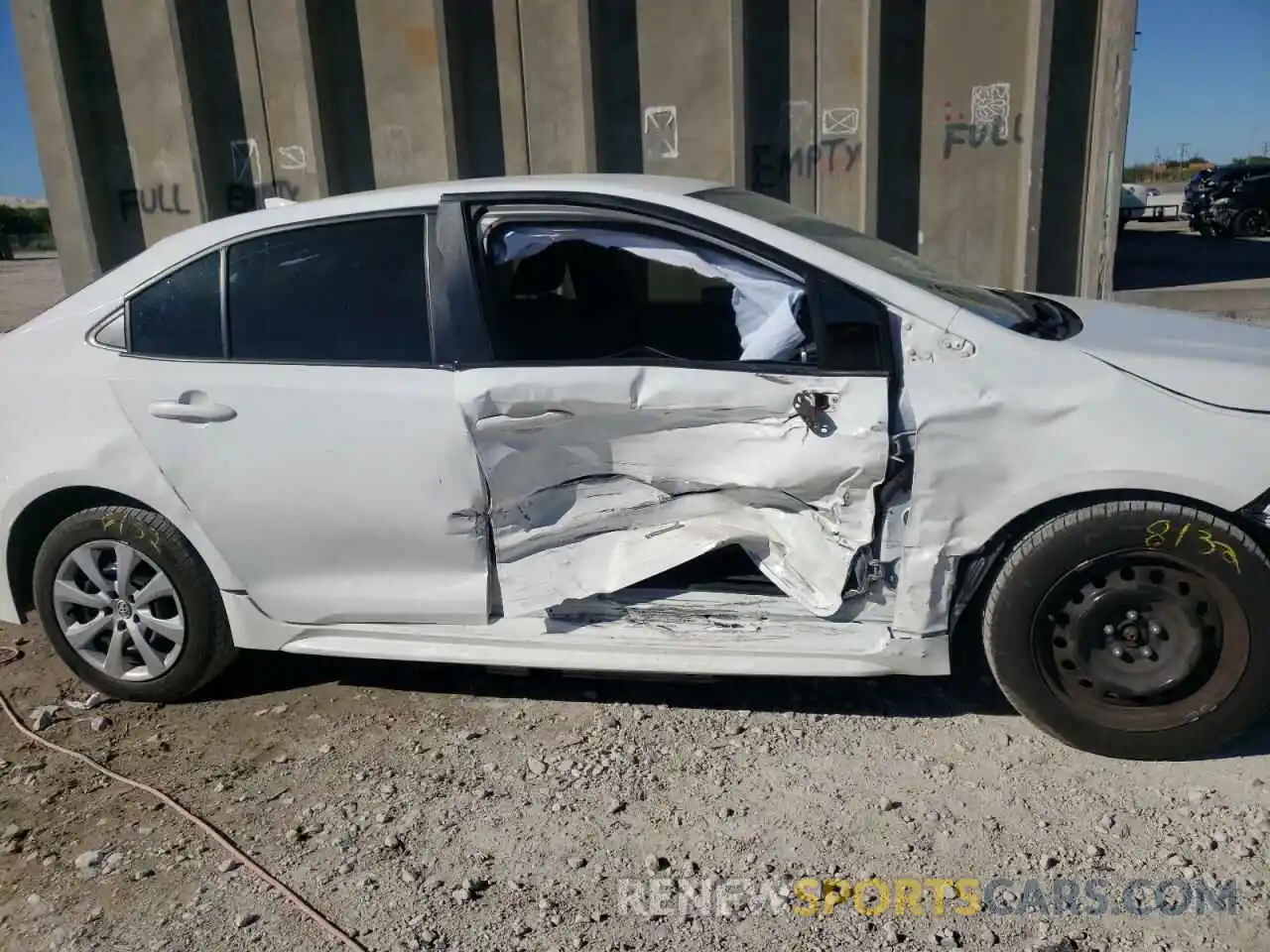 9 Photograph of a damaged car JTDEPRAE0LJ038696 TOYOTA COROLLA 2020