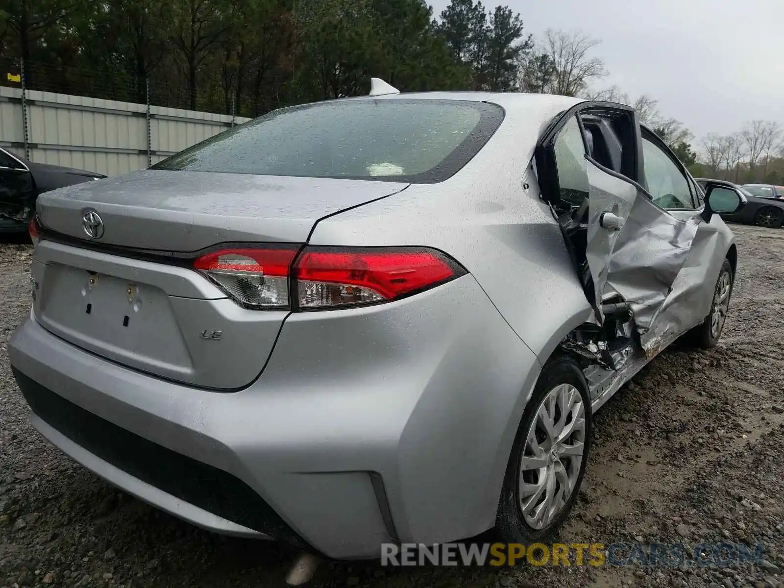 4 Photograph of a damaged car JTDEPRAE0LJ038911 TOYOTA COROLLA 2020