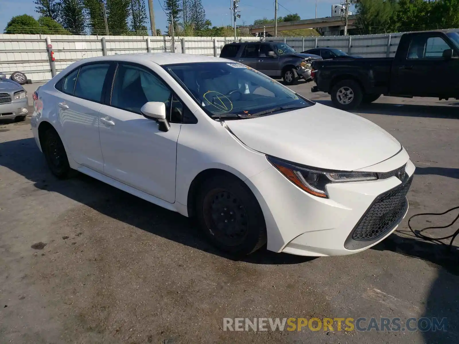 1 Photograph of a damaged car JTDEPRAE0LJ039010 TOYOTA COROLLA 2020