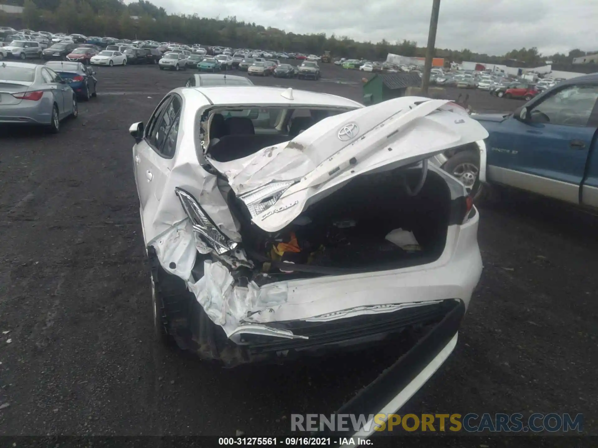 6 Photograph of a damaged car JTDEPRAE0LJ040528 TOYOTA COROLLA 2020