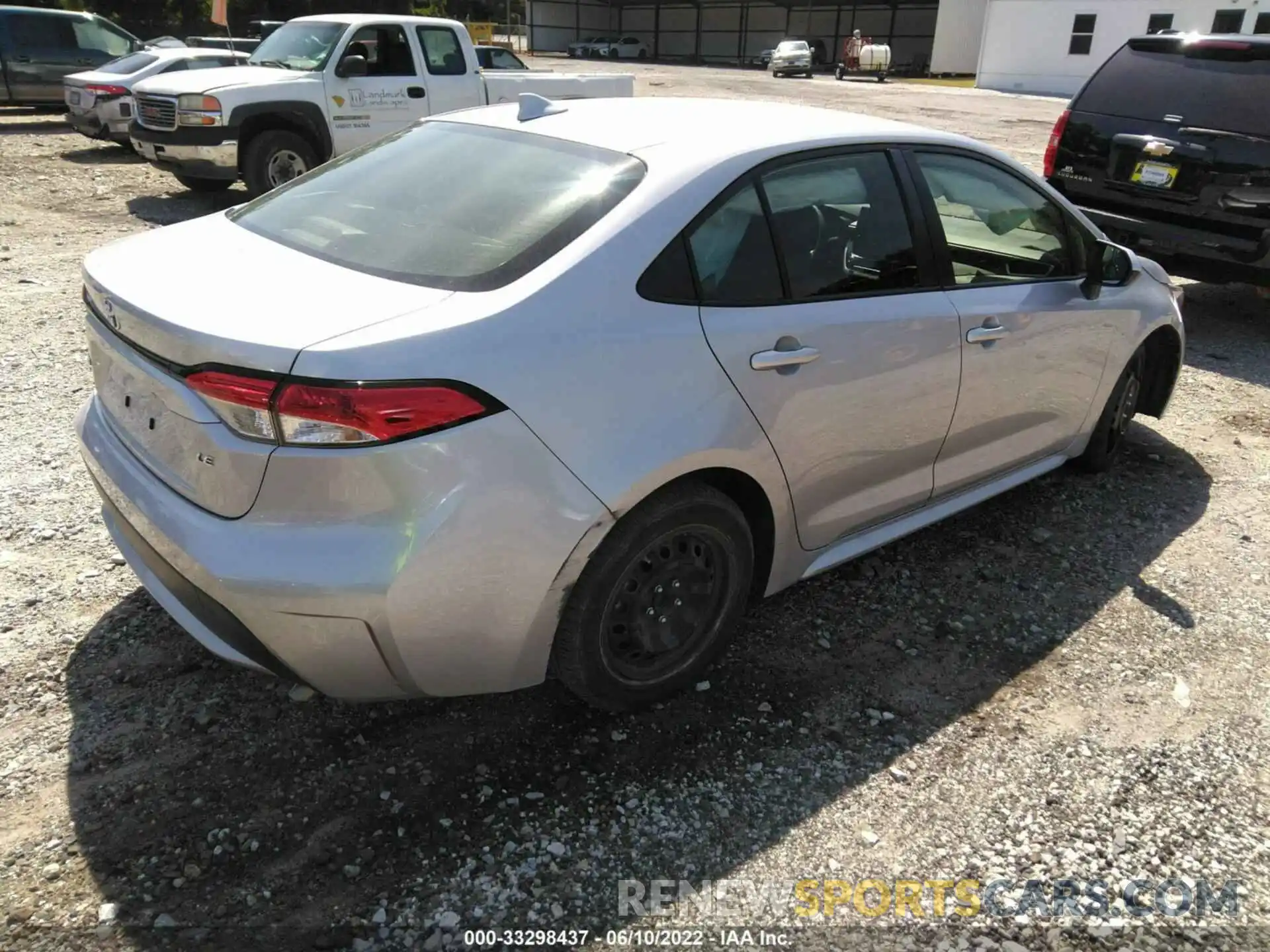 4 Photograph of a damaged car JTDEPRAE0LJ040724 TOYOTA COROLLA 2020