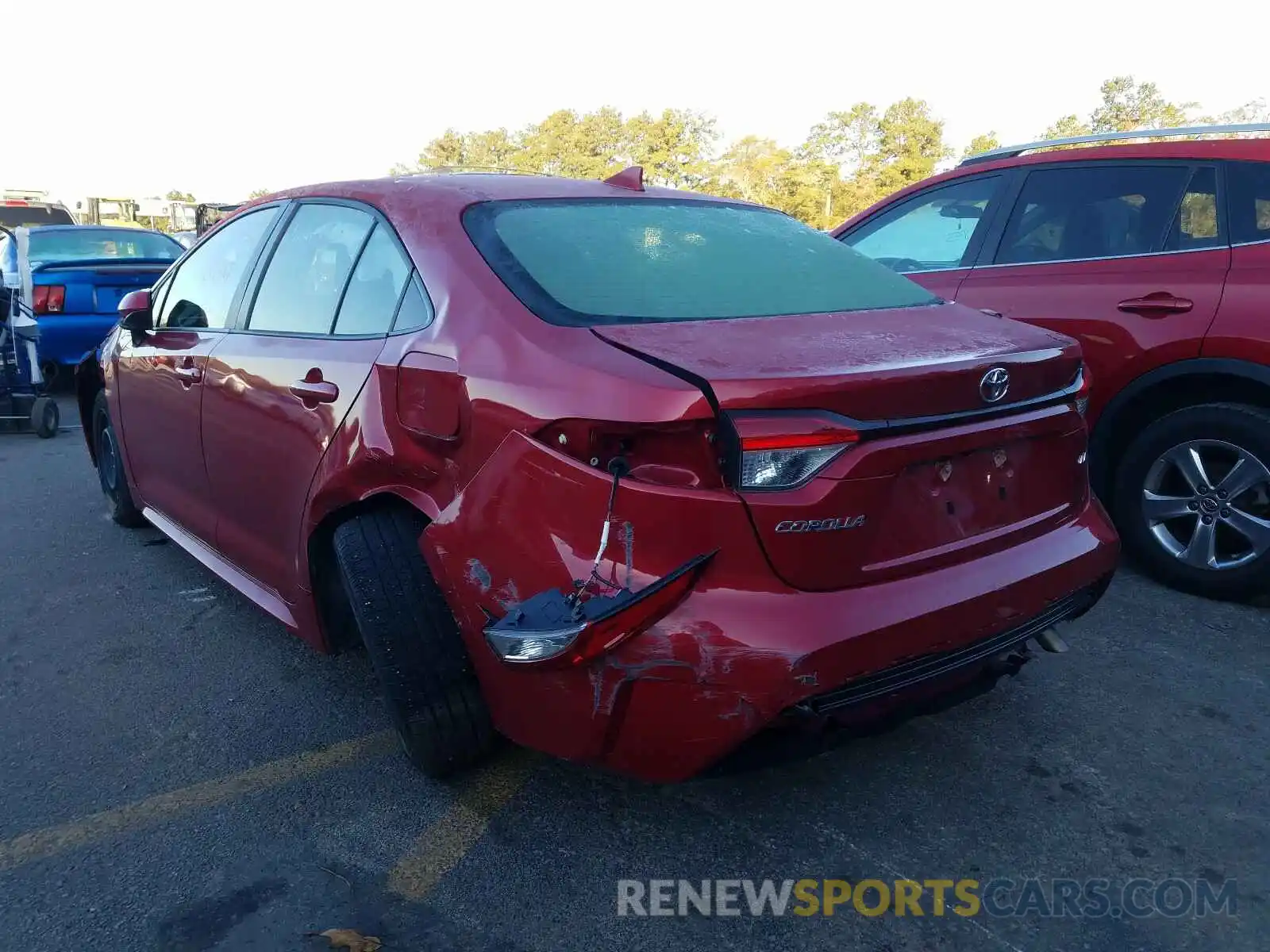 3 Photograph of a damaged car JTDEPRAE0LJ041985 TOYOTA COROLLA 2020