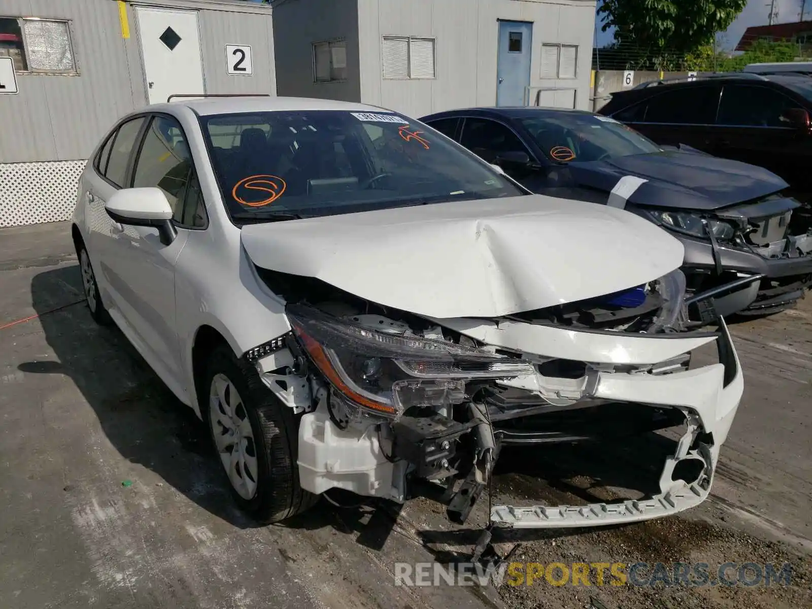 1 Photograph of a damaged car JTDEPRAE0LJ046085 TOYOTA COROLLA 2020