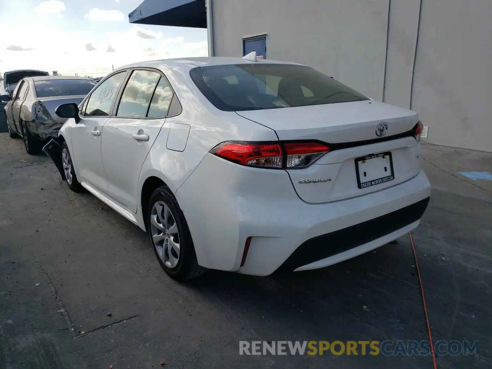 3 Photograph of a damaged car JTDEPRAE0LJ046085 TOYOTA COROLLA 2020