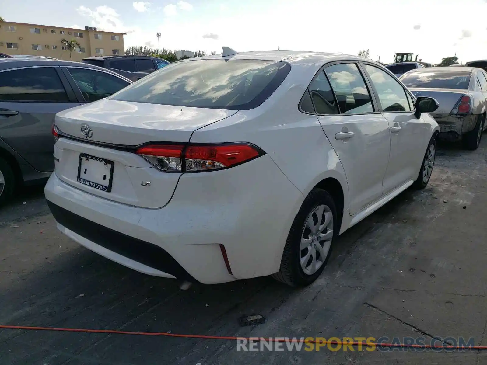 4 Photograph of a damaged car JTDEPRAE0LJ046085 TOYOTA COROLLA 2020