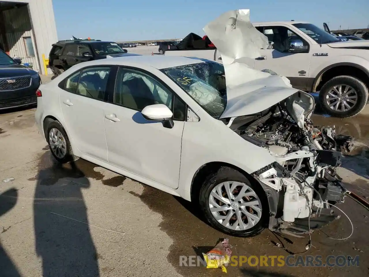 4 Photograph of a damaged car JTDEPRAE0LJ046653 TOYOTA COROLLA 2020