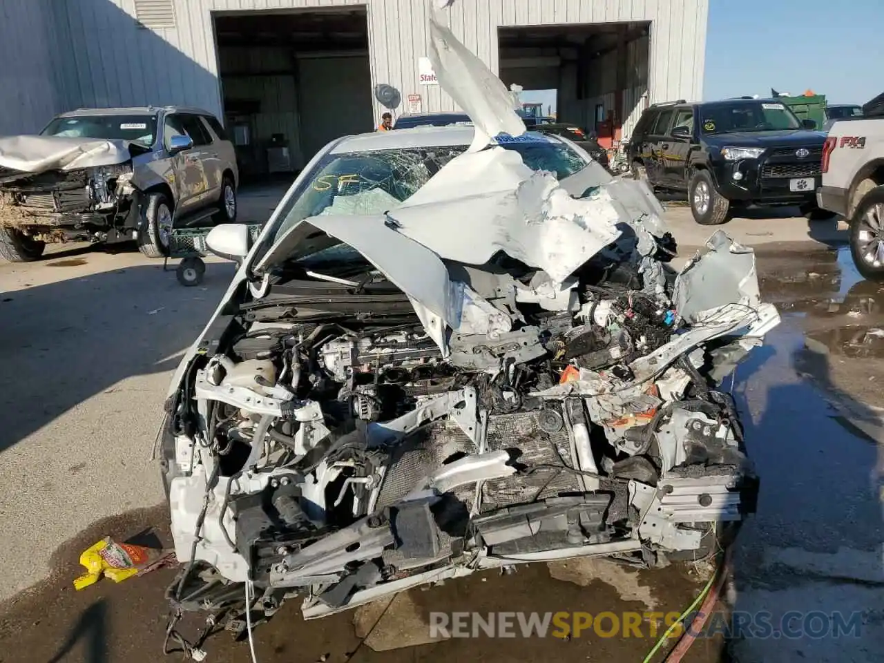 5 Photograph of a damaged car JTDEPRAE0LJ046653 TOYOTA COROLLA 2020