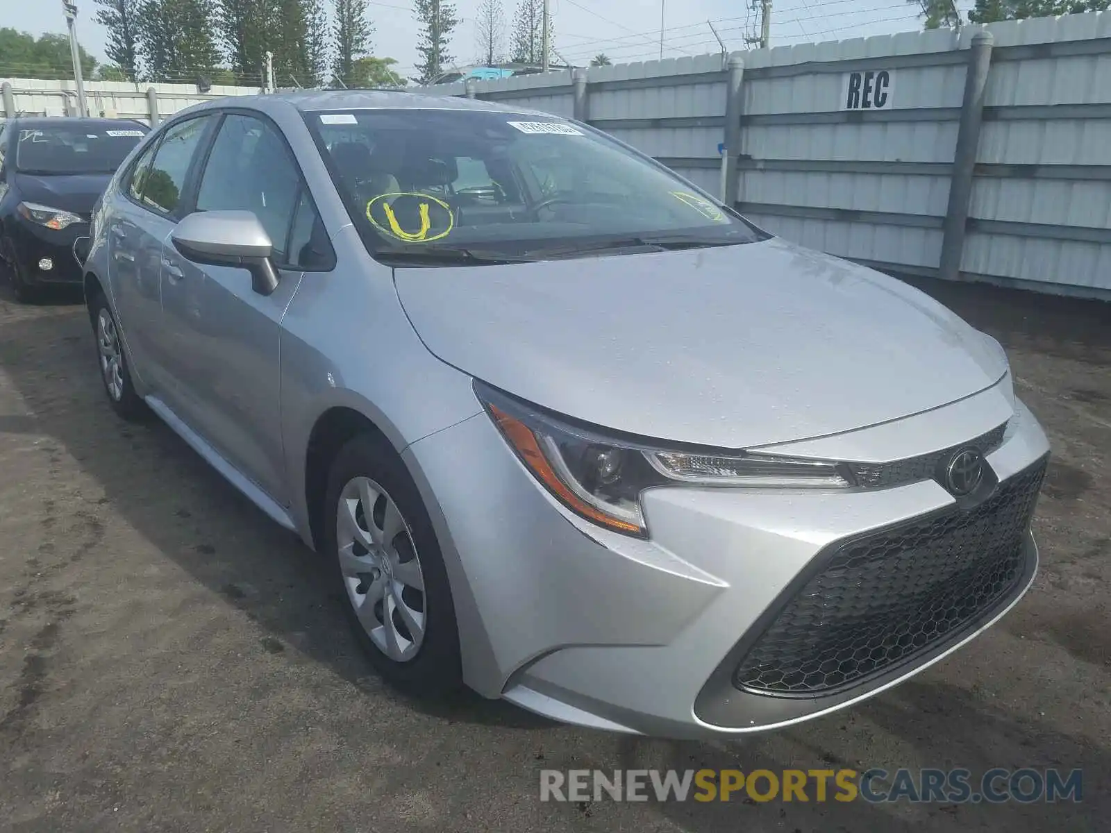 1 Photograph of a damaged car JTDEPRAE0LJ048600 TOYOTA COROLLA 2020