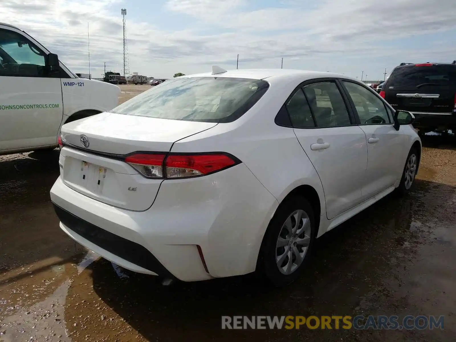 4 Photograph of a damaged car JTDEPRAE0LJ049732 TOYOTA COROLLA 2020