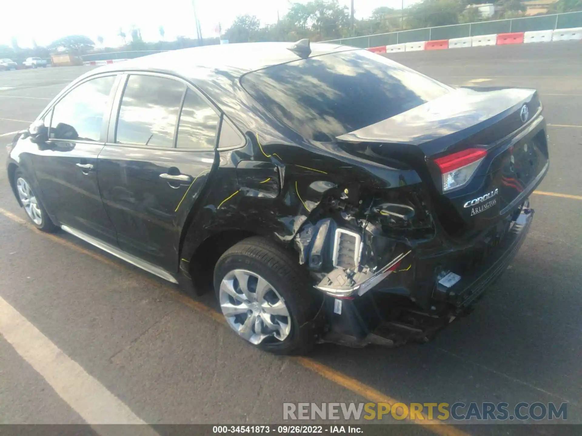 3 Photograph of a damaged car JTDEPRAE0LJ056874 TOYOTA COROLLA 2020