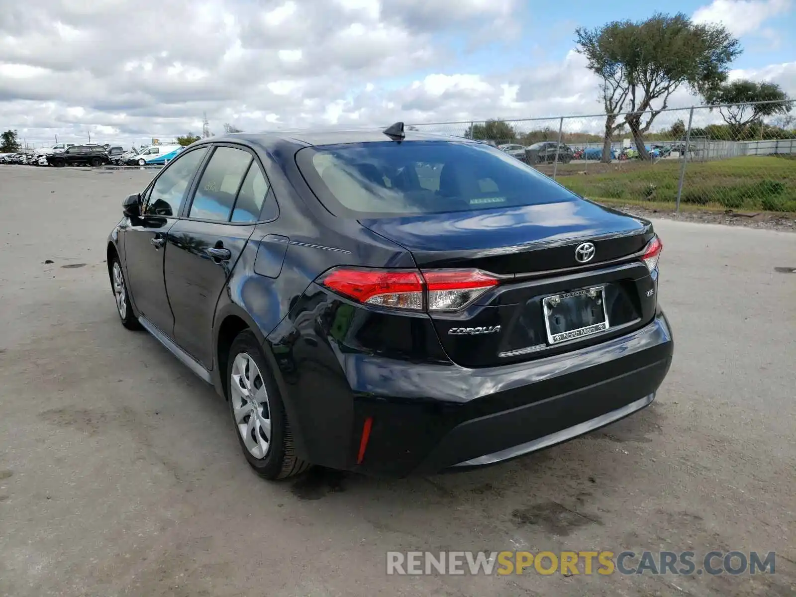 3 Photograph of a damaged car JTDEPRAE0LJ057622 TOYOTA COROLLA 2020