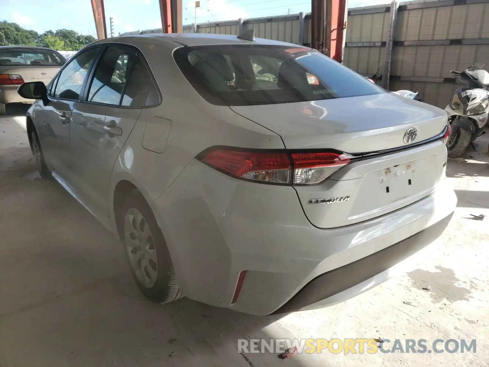 3 Photograph of a damaged car JTDEPRAE0LJ061105 TOYOTA COROLLA 2020