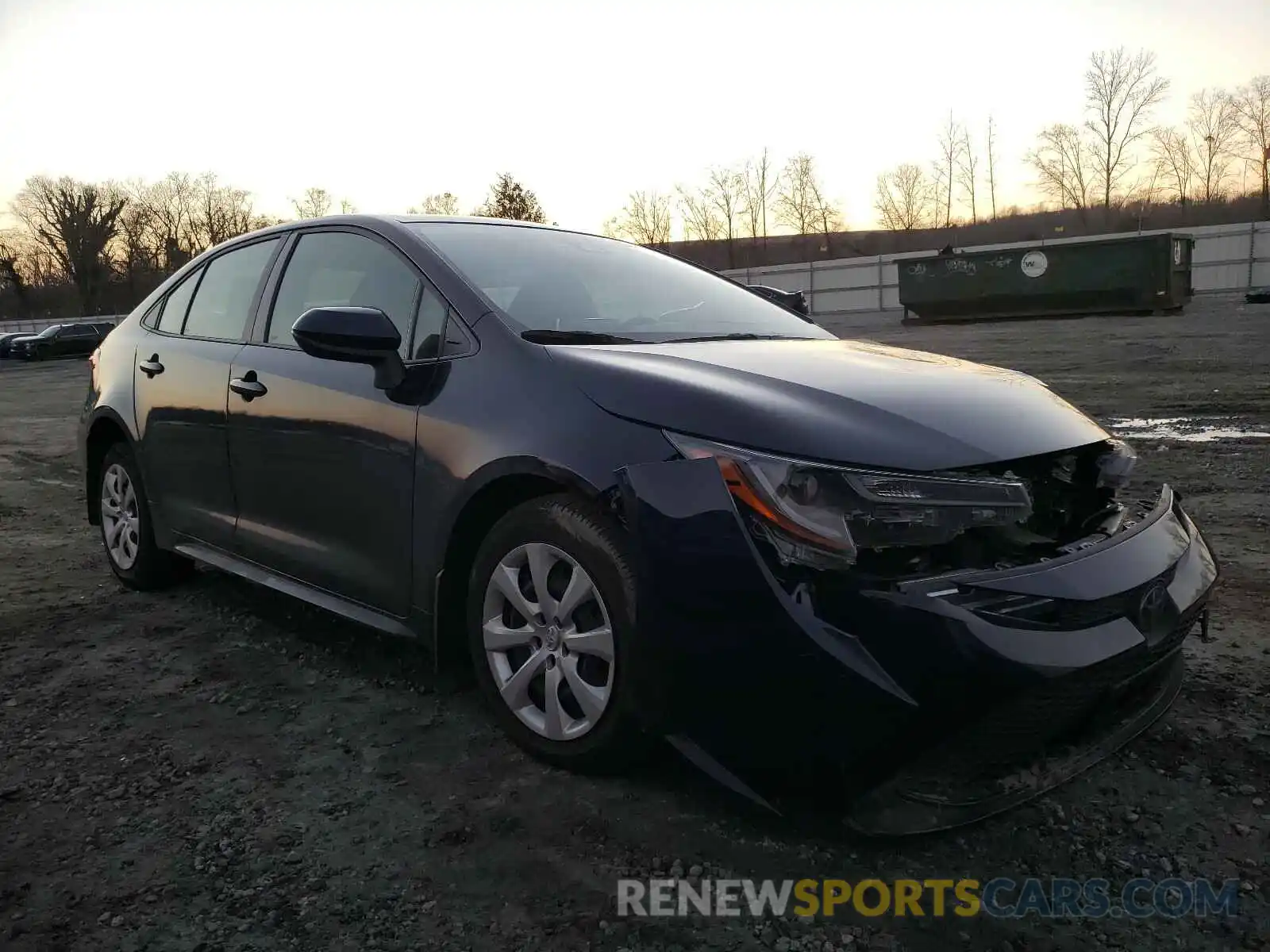 1 Photograph of a damaged car JTDEPRAE0LJ066904 TOYOTA COROLLA 2020