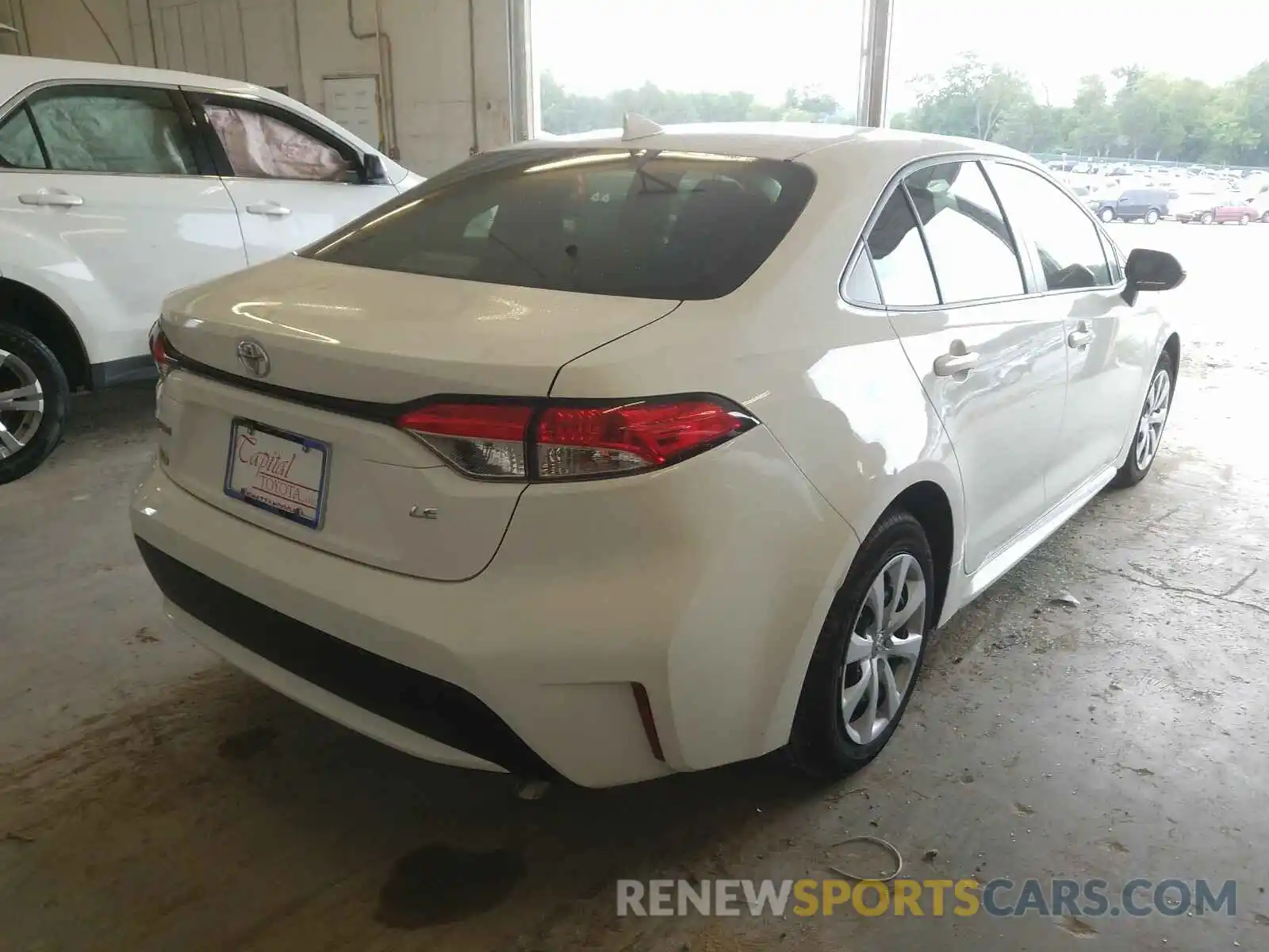 4 Photograph of a damaged car JTDEPRAE0LJ069642 TOYOTA COROLLA 2020