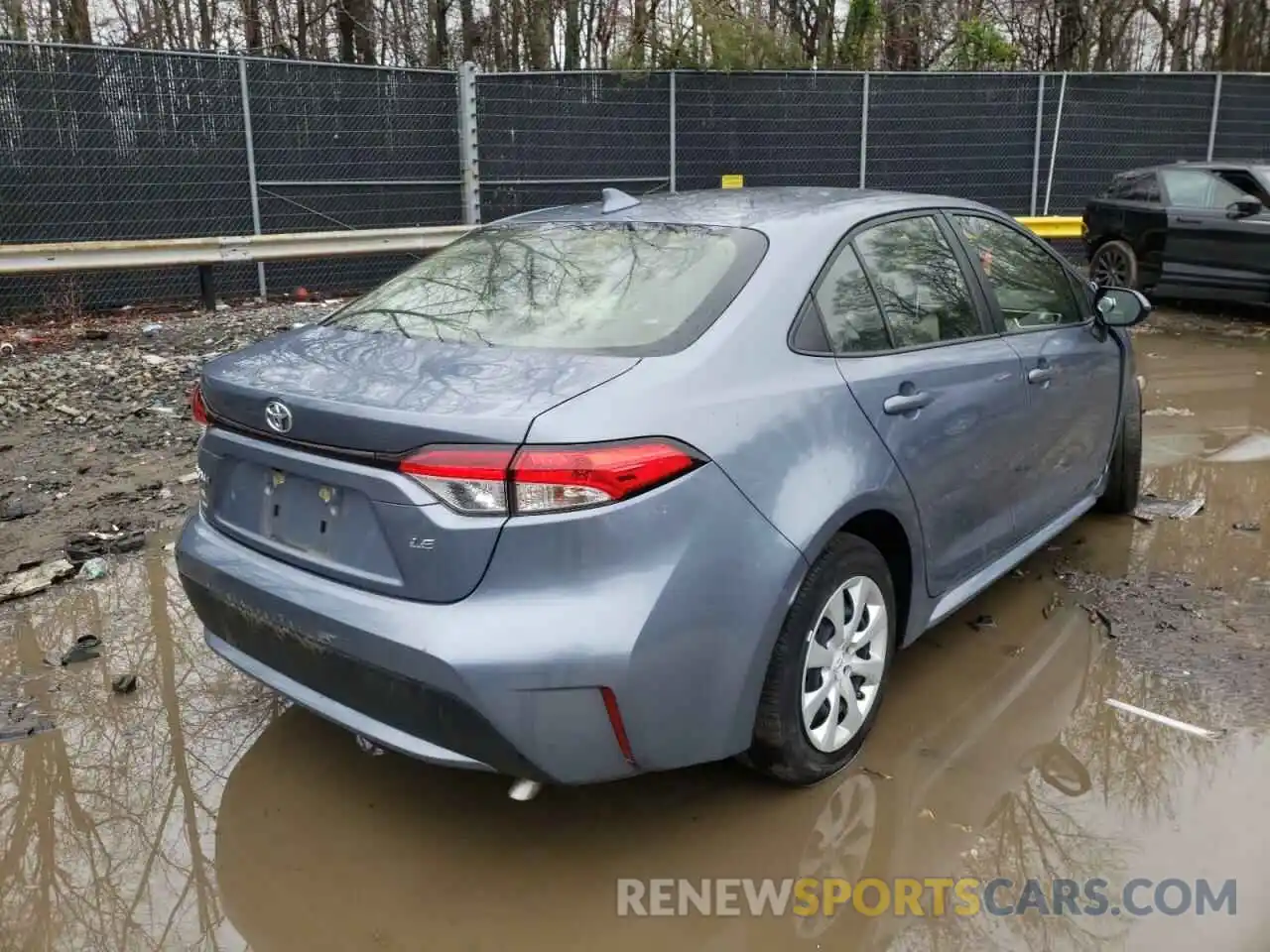 4 Photograph of a damaged car JTDEPRAE0LJ074176 TOYOTA COROLLA 2020