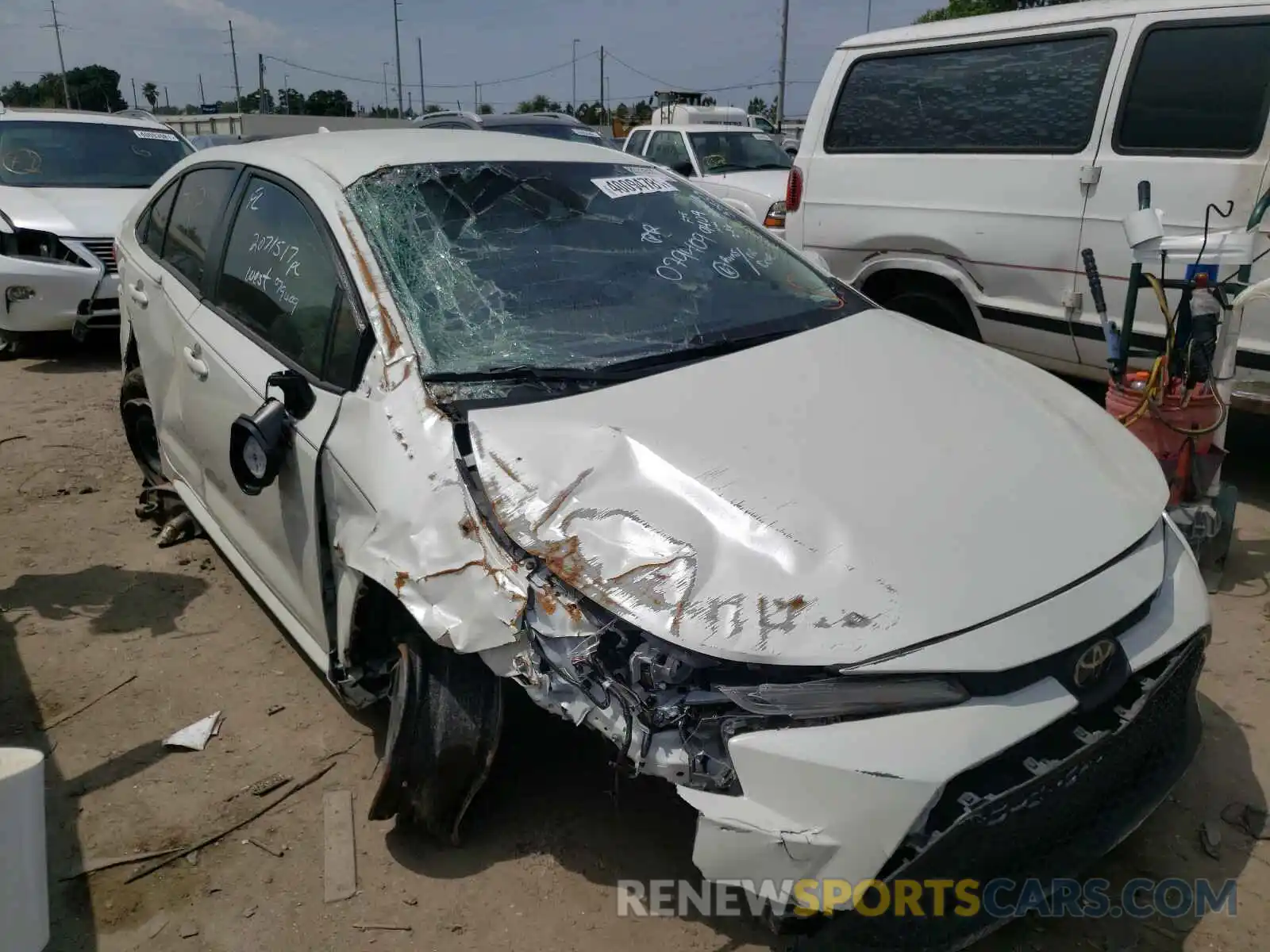 1 Фотография поврежденного автомобиля JTDEPRAE0LJ079409 TOYOTA COROLLA 2020