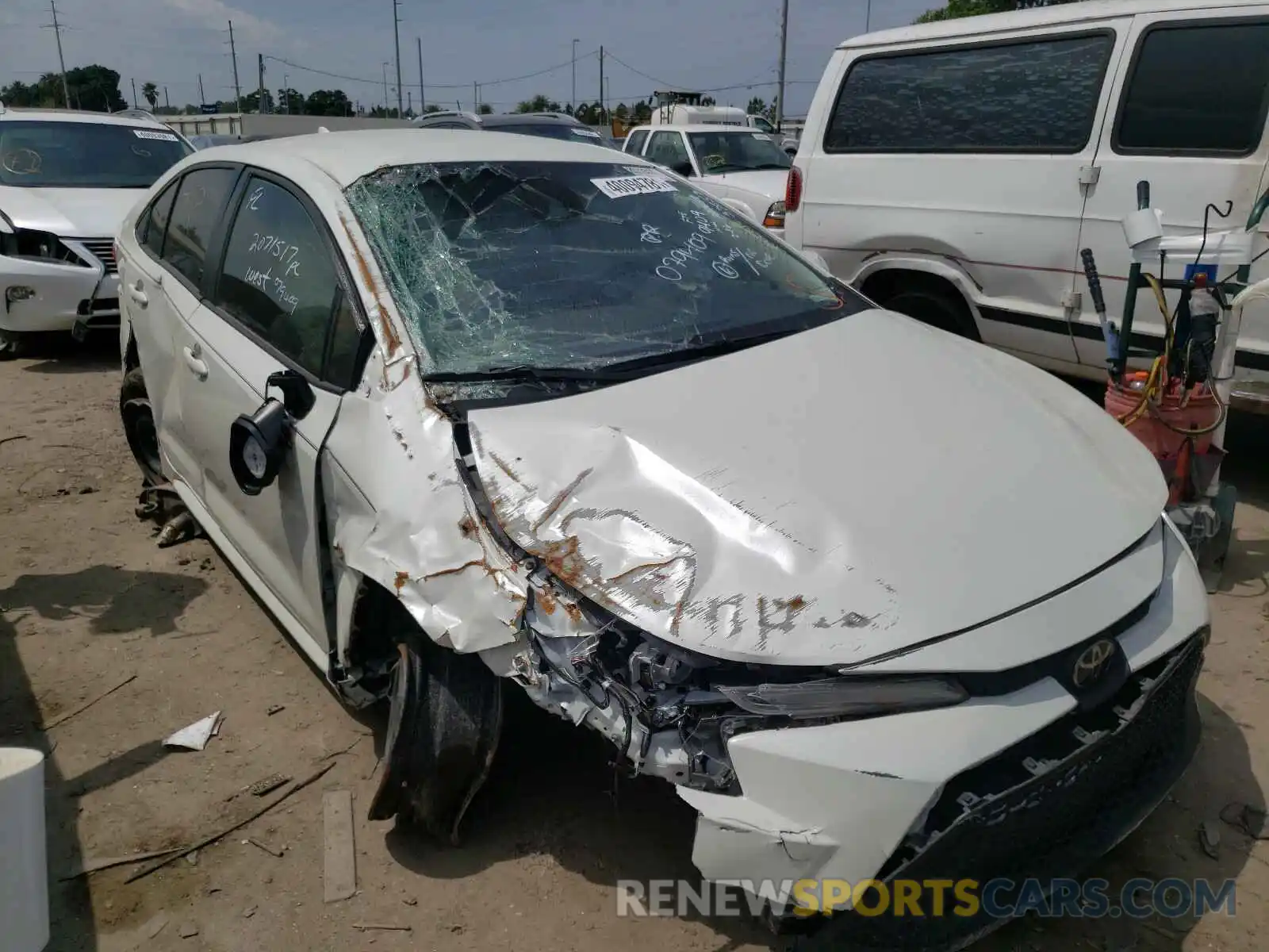 1 Photograph of a damaged car JTDEPRAE0LJ079409 TOYOTA COROLLA 2020