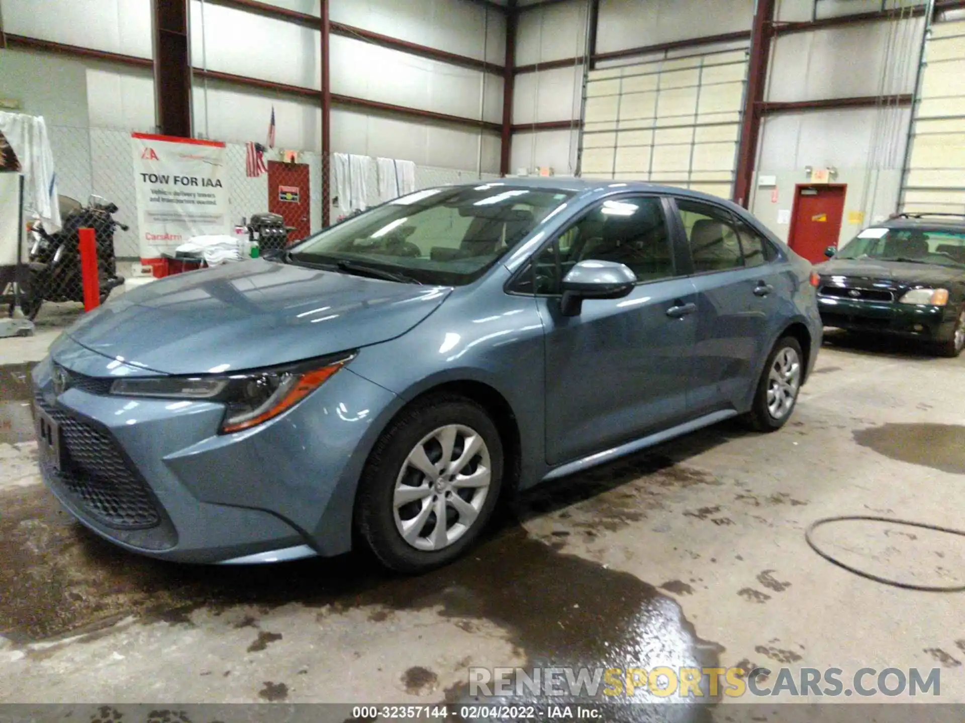 2 Photograph of a damaged car JTDEPRAE0LJ086022 TOYOTA COROLLA 2020