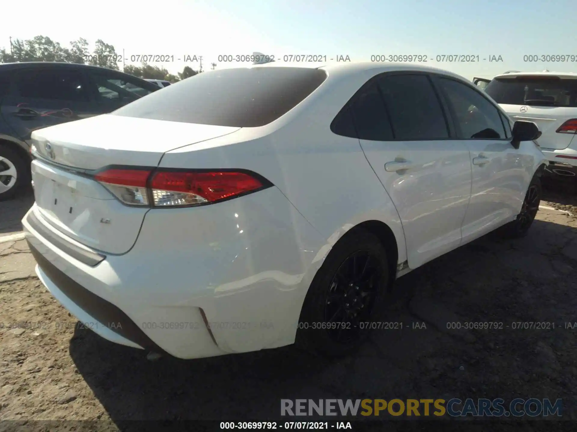 4 Photograph of a damaged car JTDEPRAE0LJ089194 TOYOTA COROLLA 2020