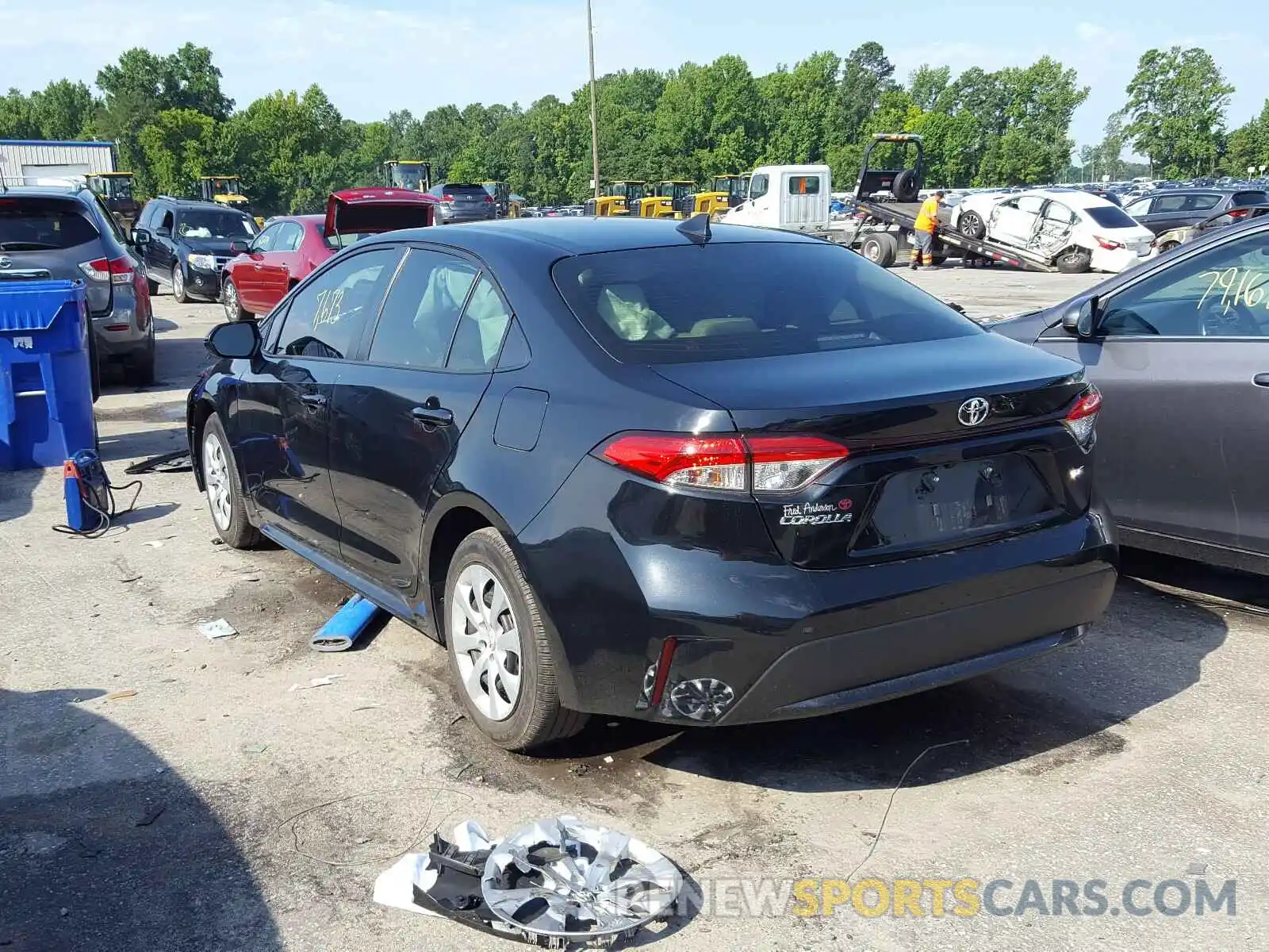 3 Photograph of a damaged car JTDEPRAE0LJ089969 TOYOTA COROLLA 2020