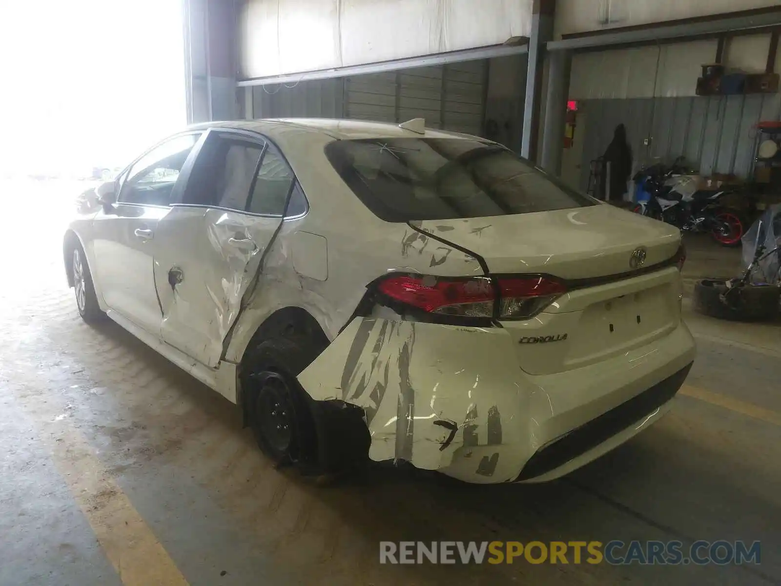 3 Photograph of a damaged car JTDEPRAE0LJ093116 TOYOTA COROLLA 2020