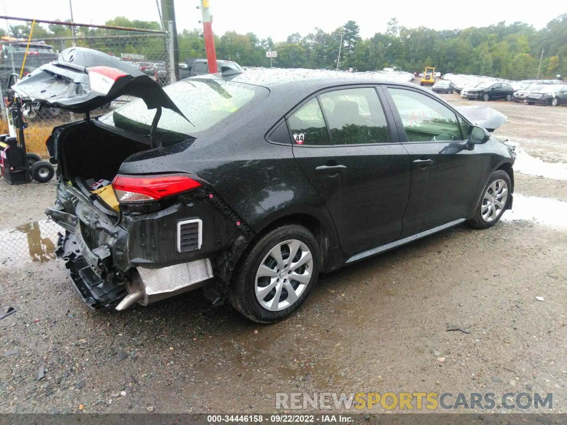 4 Photograph of a damaged car JTDEPRAE0LJ094315 TOYOTA COROLLA 2020