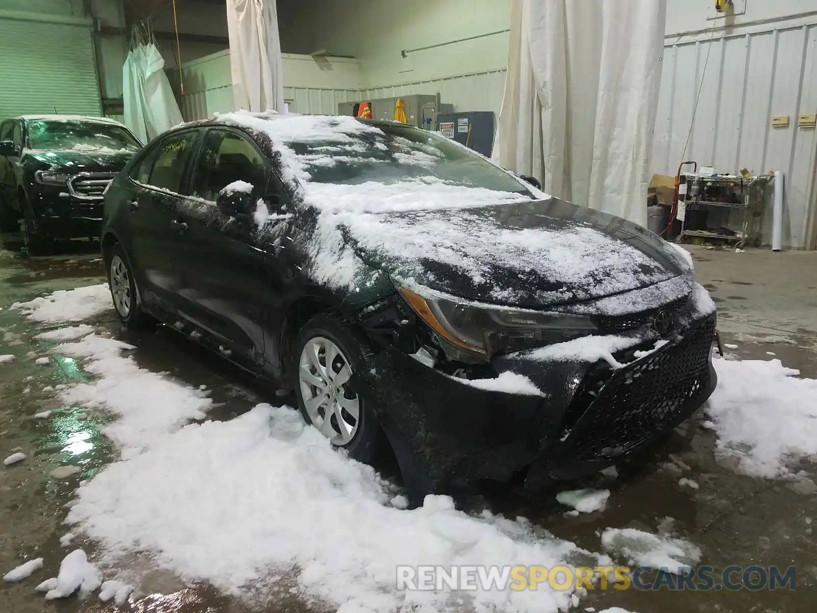 1 Photograph of a damaged car JTDEPRAE0LJ094962 TOYOTA COROLLA 2020