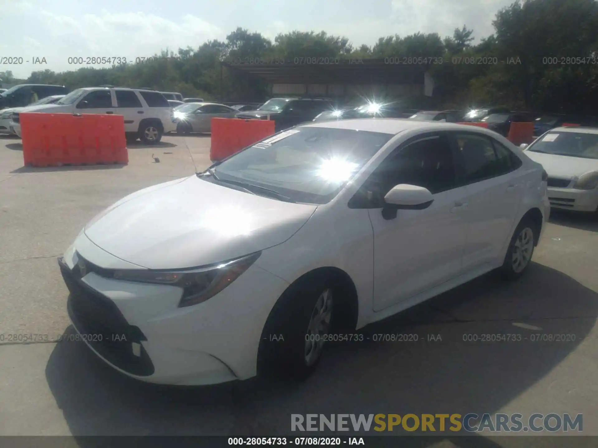 2 Photograph of a damaged car JTDEPRAE0LJ095884 TOYOTA COROLLA 2020