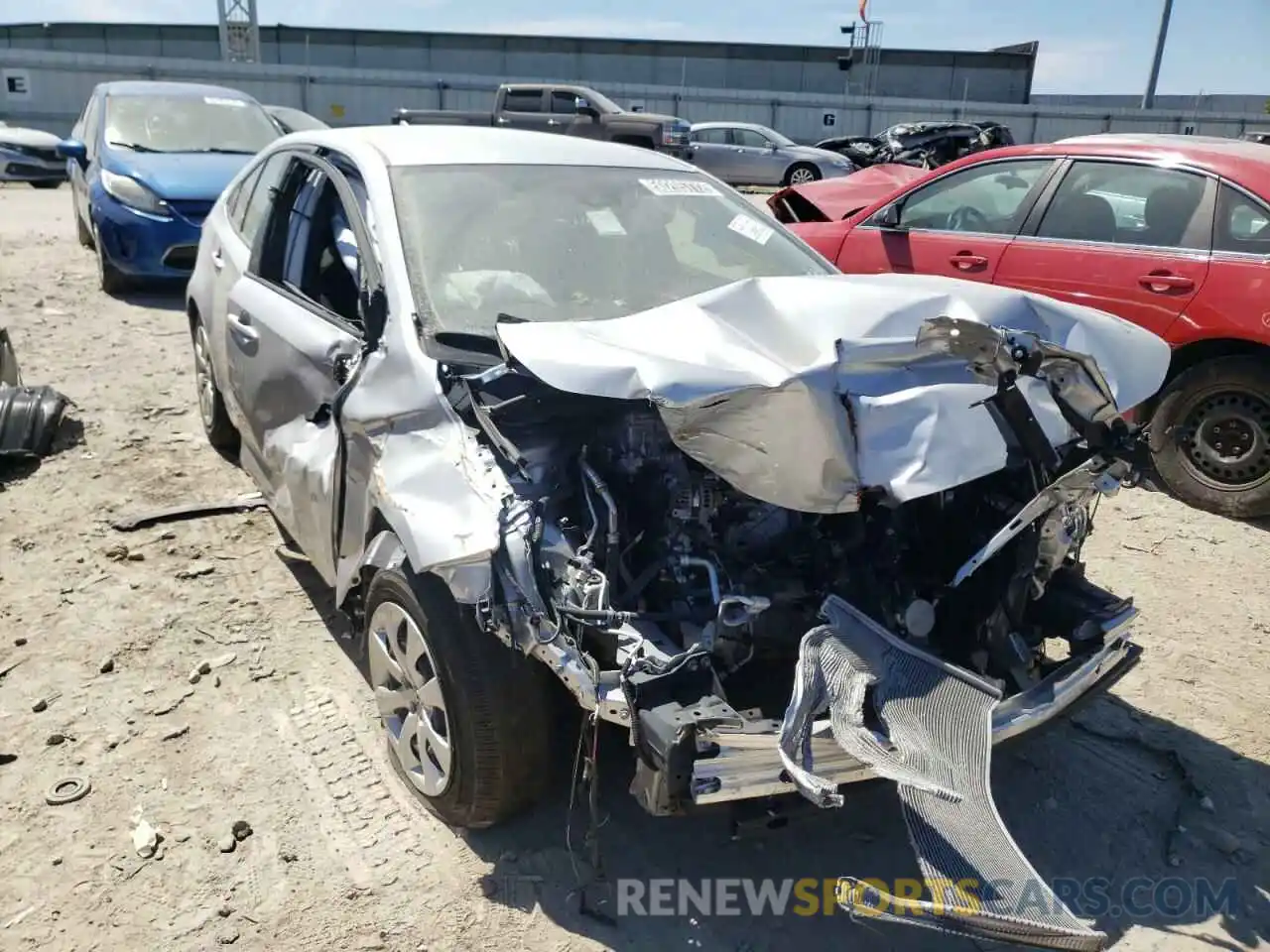 1 Photograph of a damaged car JTDEPRAE0LJ096243 TOYOTA COROLLA 2020