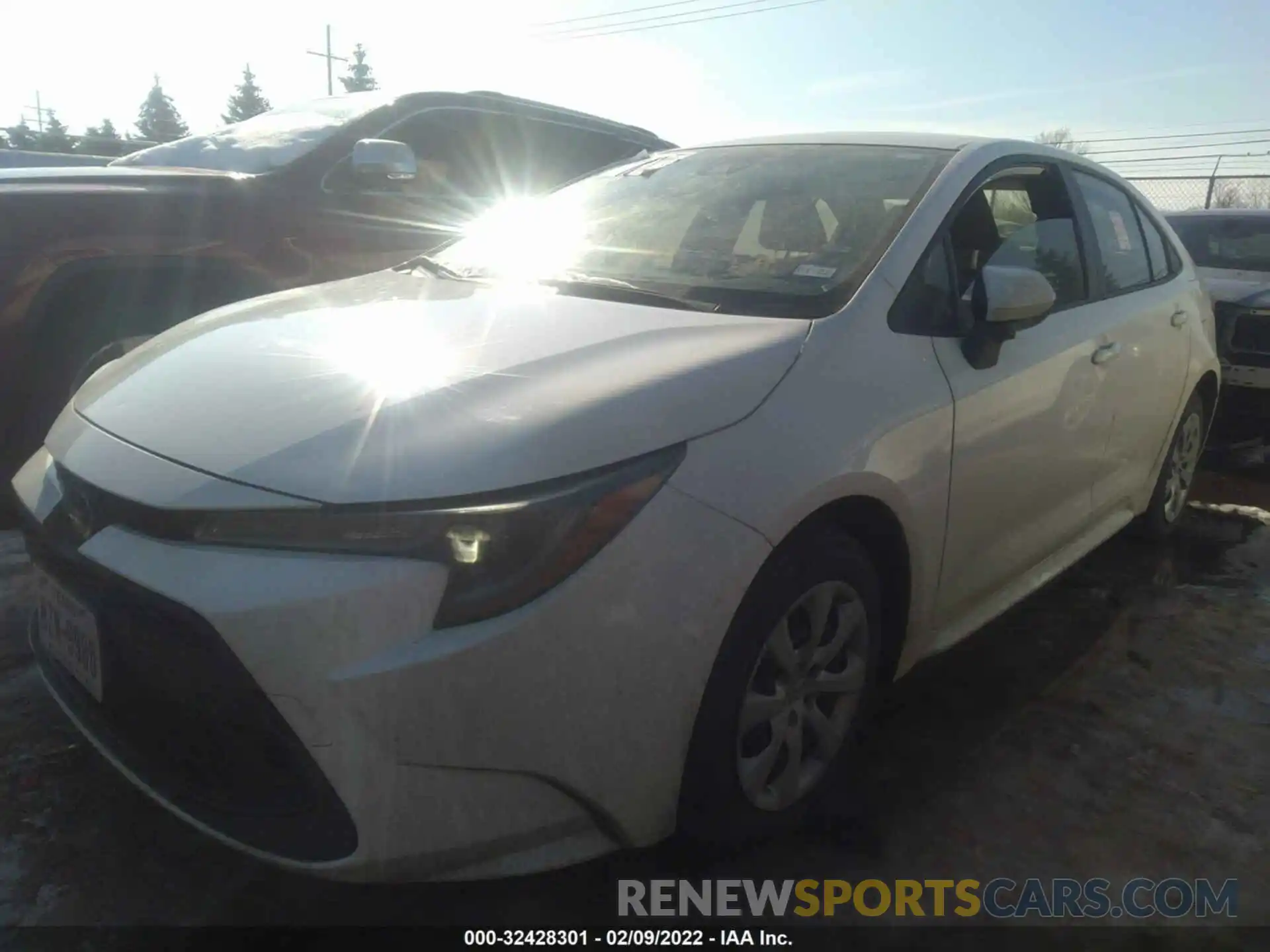 2 Photograph of a damaged car JTDEPRAE0LJ096341 TOYOTA COROLLA 2020