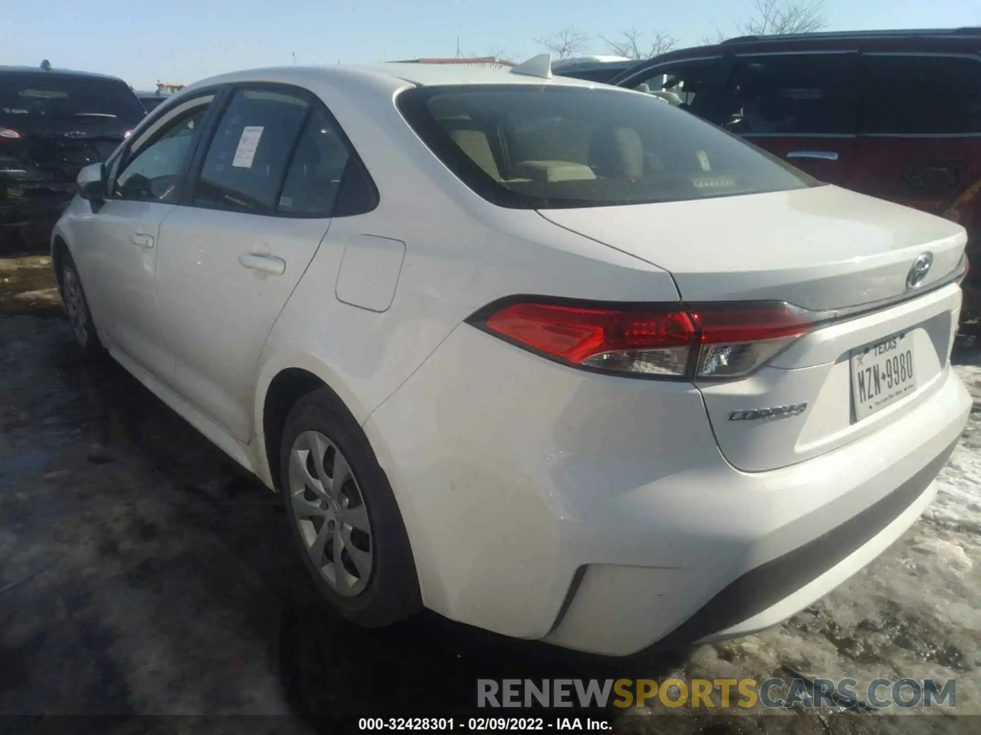 3 Photograph of a damaged car JTDEPRAE0LJ096341 TOYOTA COROLLA 2020