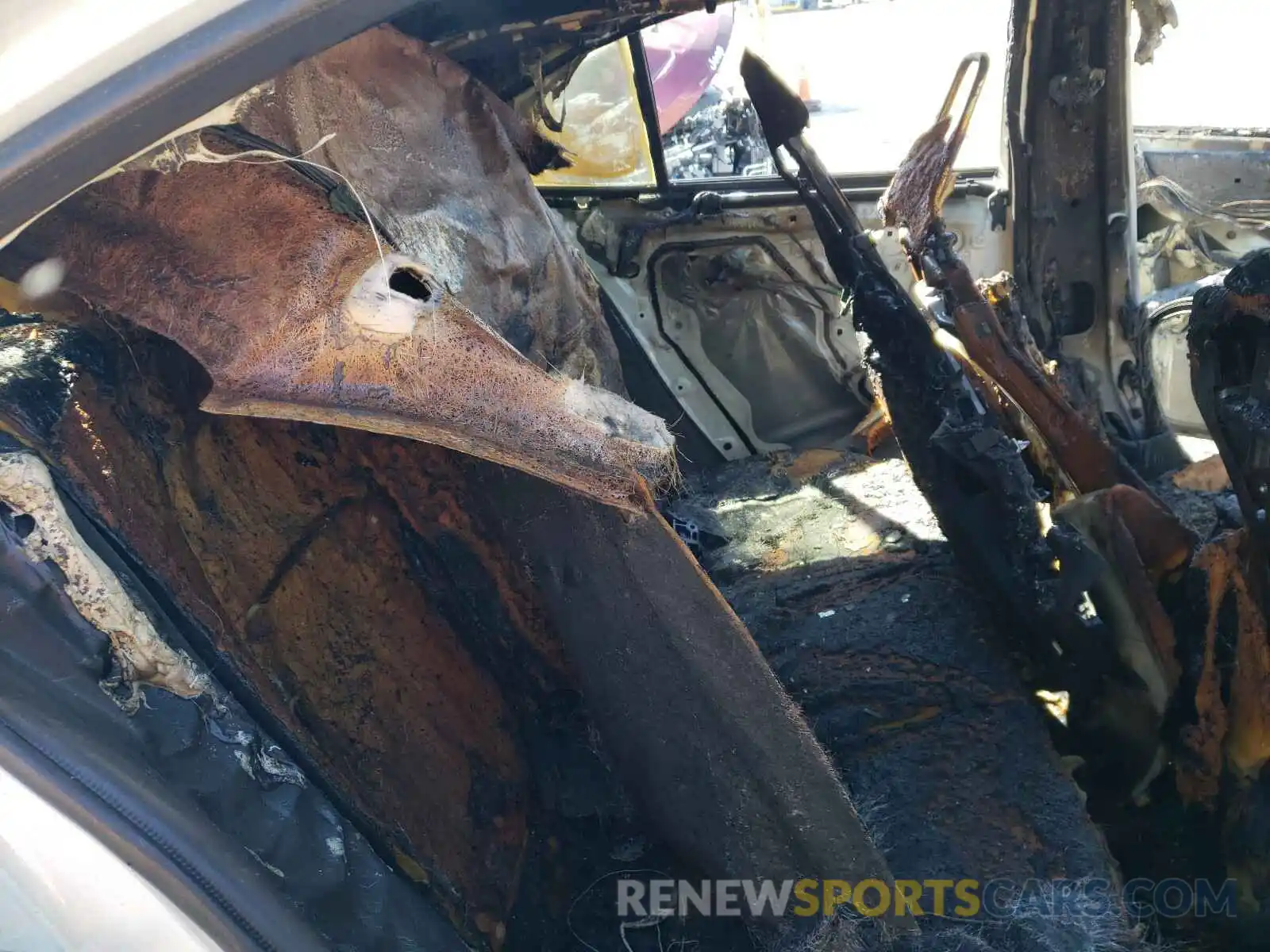 6 Photograph of a damaged car JTDEPRAE0LJ102459 TOYOTA COROLLA 2020
