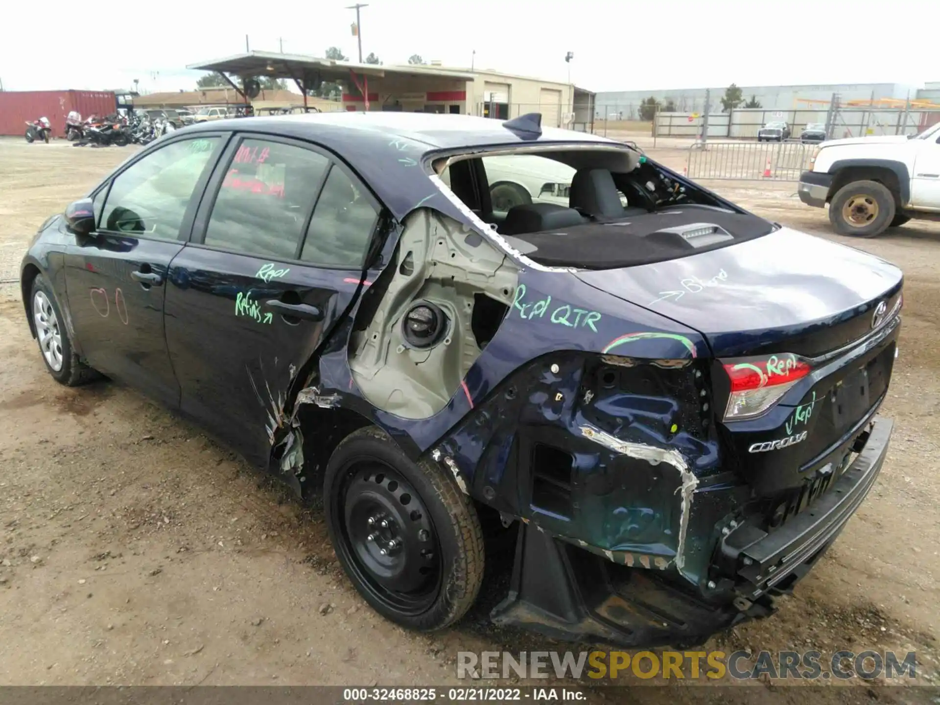 3 Photograph of a damaged car JTDEPRAE0LJ103496 TOYOTA COROLLA 2020