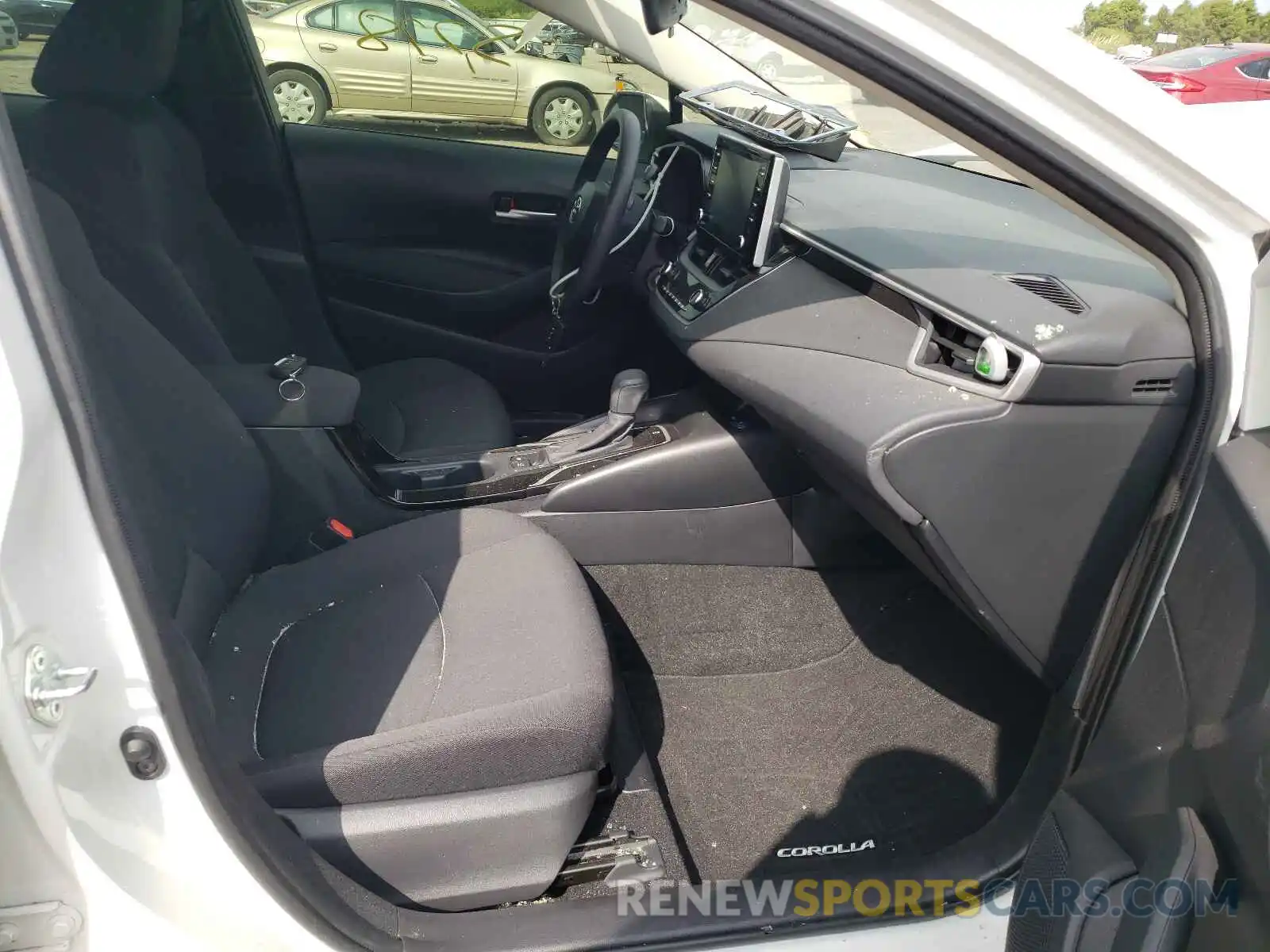 5 Photograph of a damaged car JTDEPRAE0LJ103501 TOYOTA COROLLA 2020