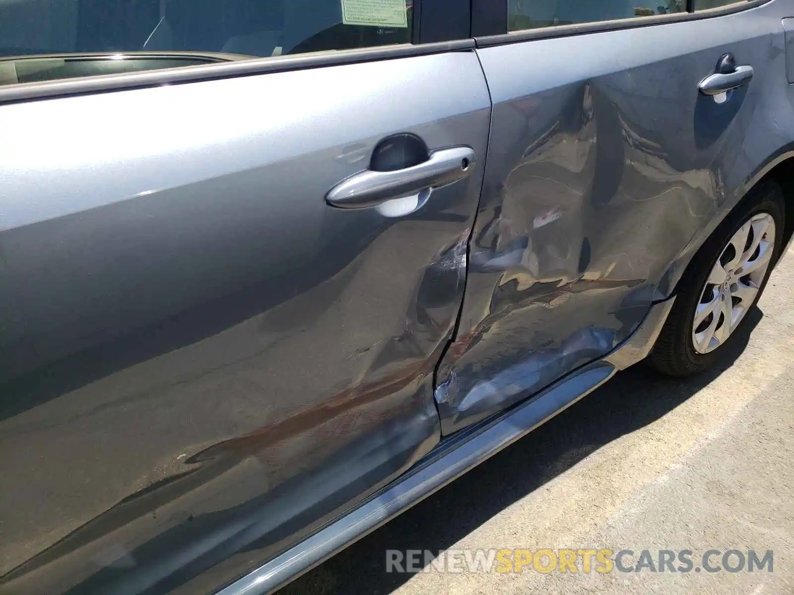 9 Photograph of a damaged car JTDEPRAE0LJ107841 TOYOTA COROLLA 2020