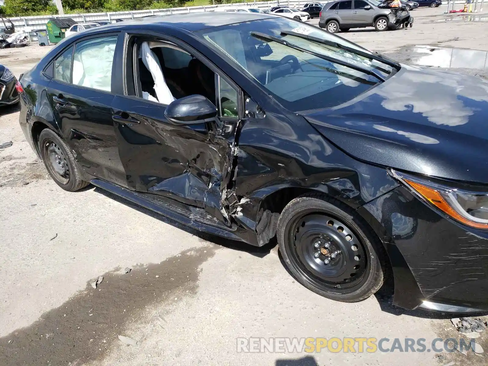 9 Photograph of a damaged car JTDEPRAE0LJ113669 TOYOTA COROLLA 2020