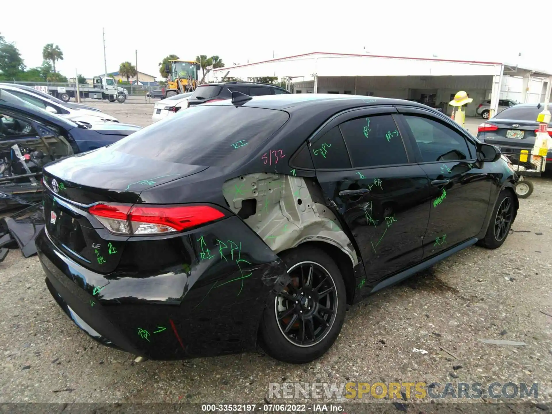 4 Photograph of a damaged car JTDEPRAE0LJ114143 TOYOTA COROLLA 2020