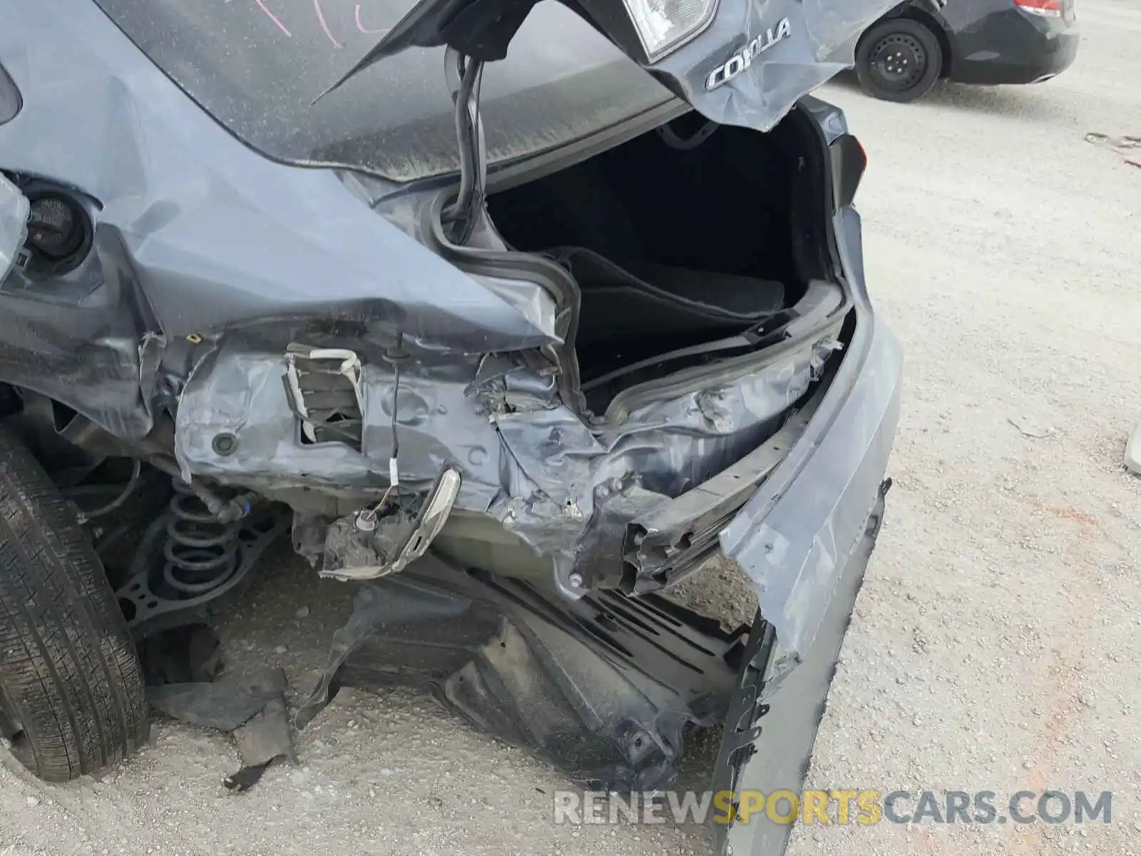 9 Photograph of a damaged car JTDEPRAE0LJ115583 TOYOTA COROLLA 2020