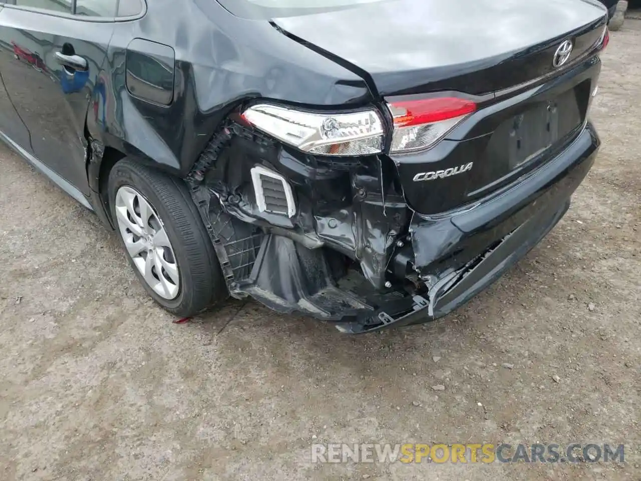 9 Photograph of a damaged car JTDEPRAE1LJ011782 TOYOTA COROLLA 2020