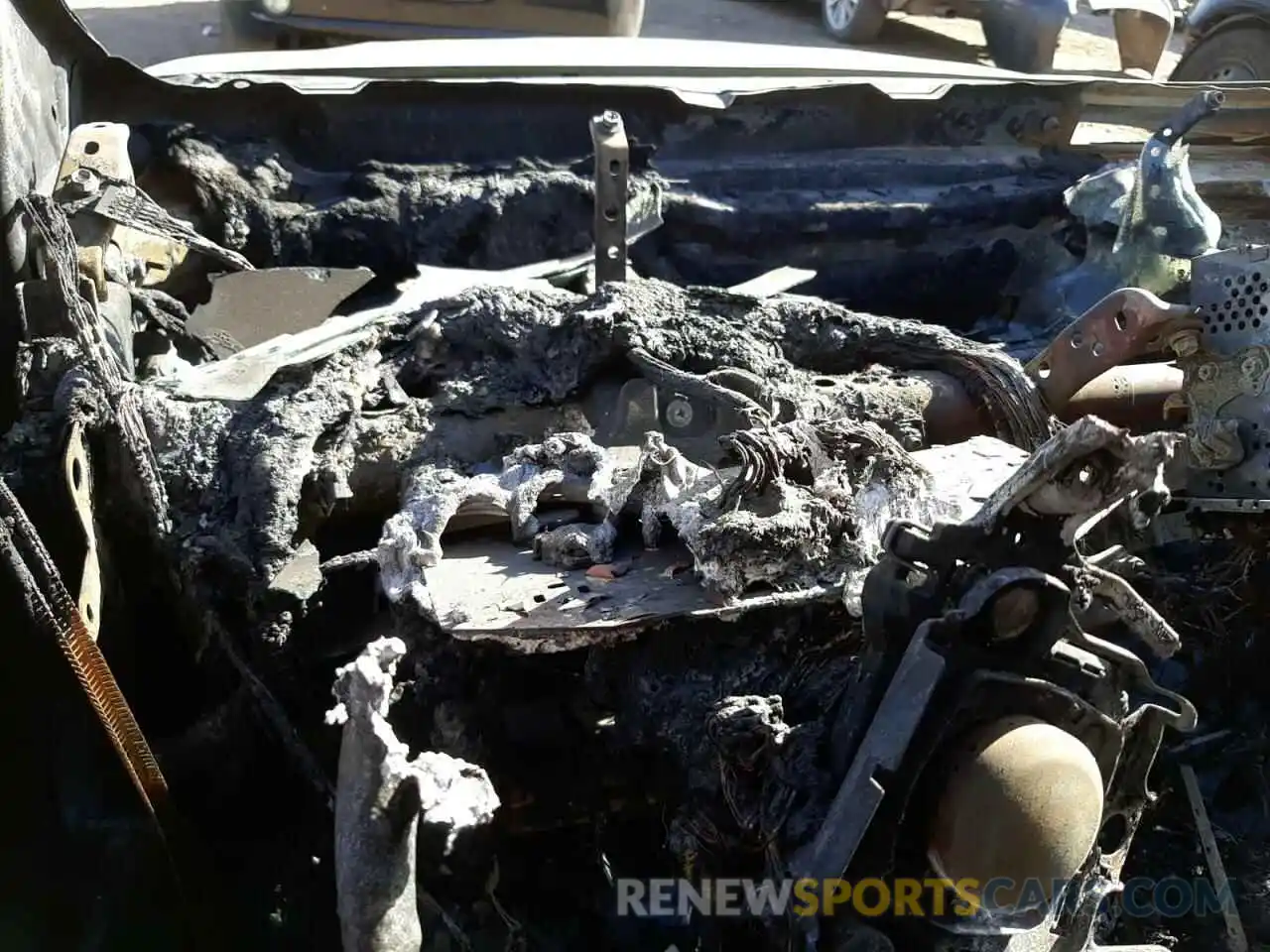 8 Photograph of a damaged car JTDEPRAE1LJ012107 TOYOTA COROLLA 2020