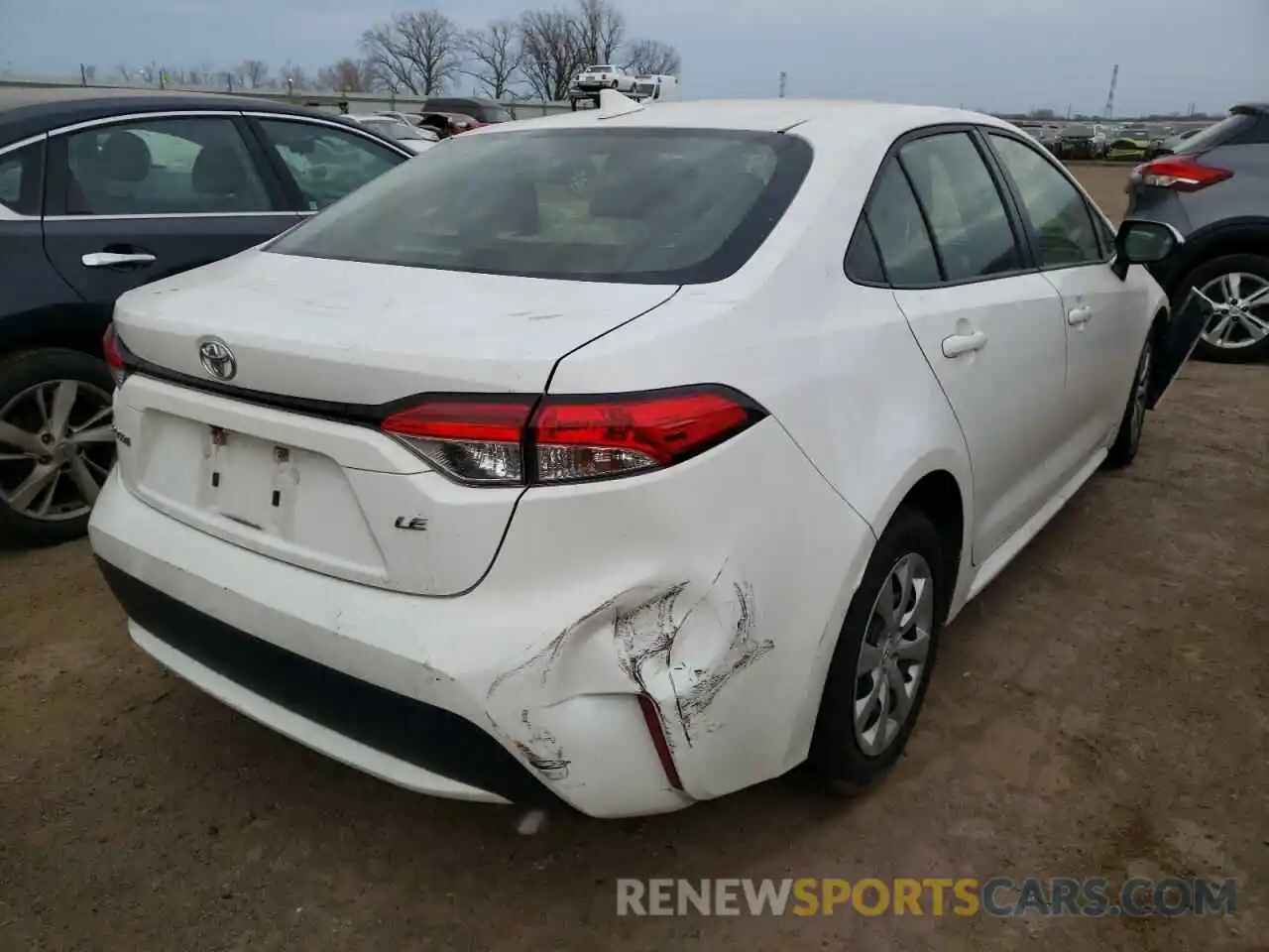 4 Photograph of a damaged car JTDEPRAE1LJ017937 TOYOTA COROLLA 2020