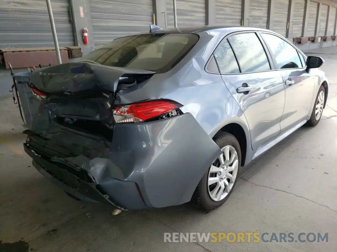 4 Photograph of a damaged car JTDEPRAE1LJ018733 TOYOTA COROLLA 2020