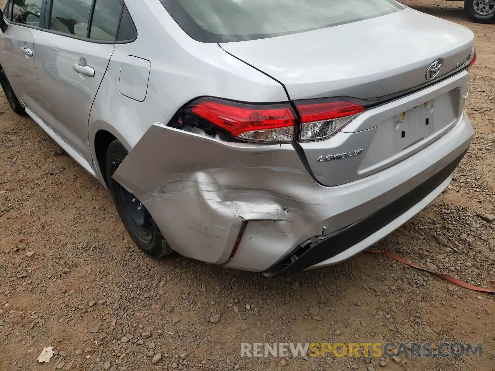 9 Photograph of a damaged car JTDEPRAE1LJ018988 TOYOTA COROLLA 2020