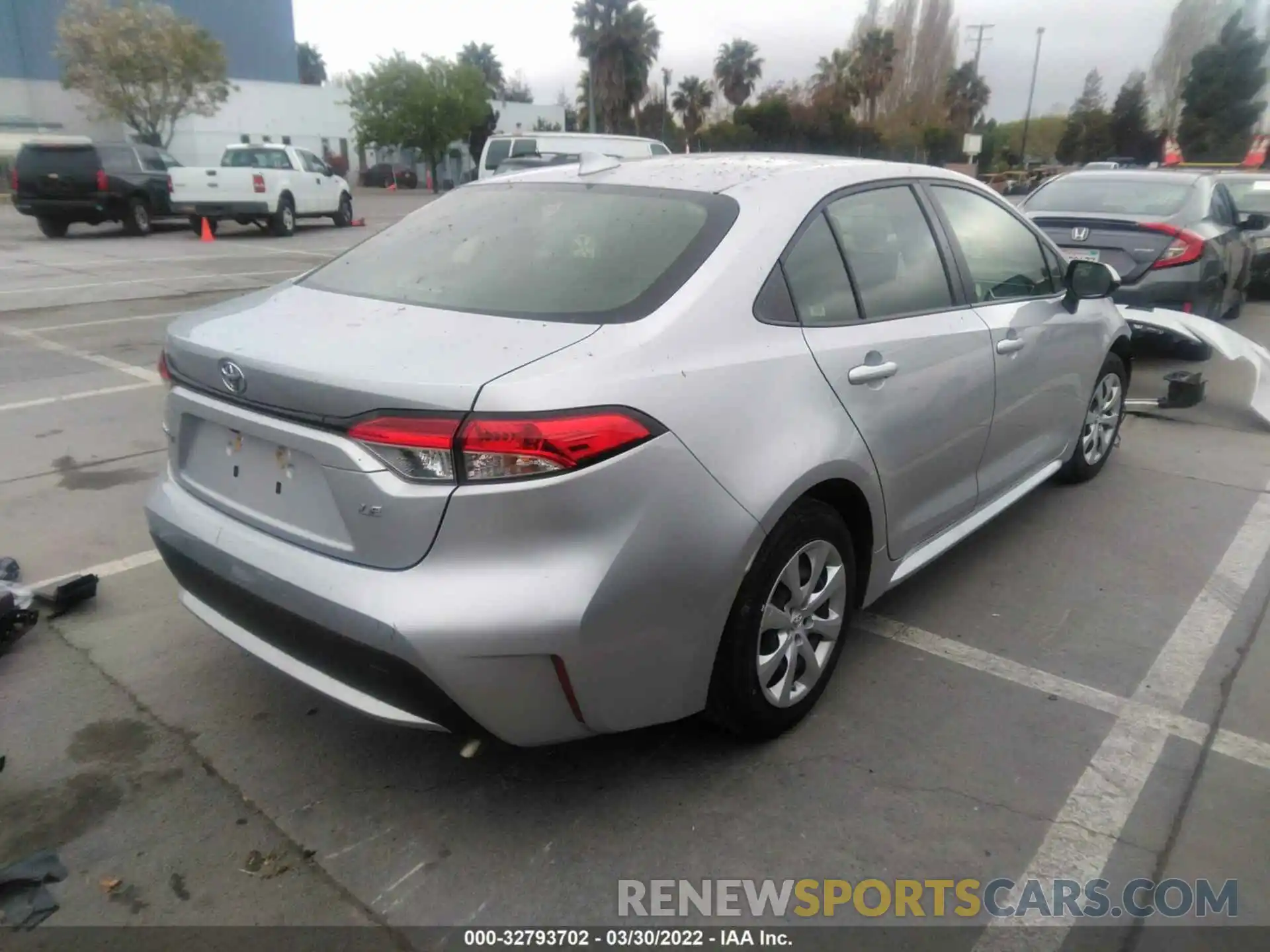 4 Photograph of a damaged car JTDEPRAE1LJ018991 TOYOTA COROLLA 2020