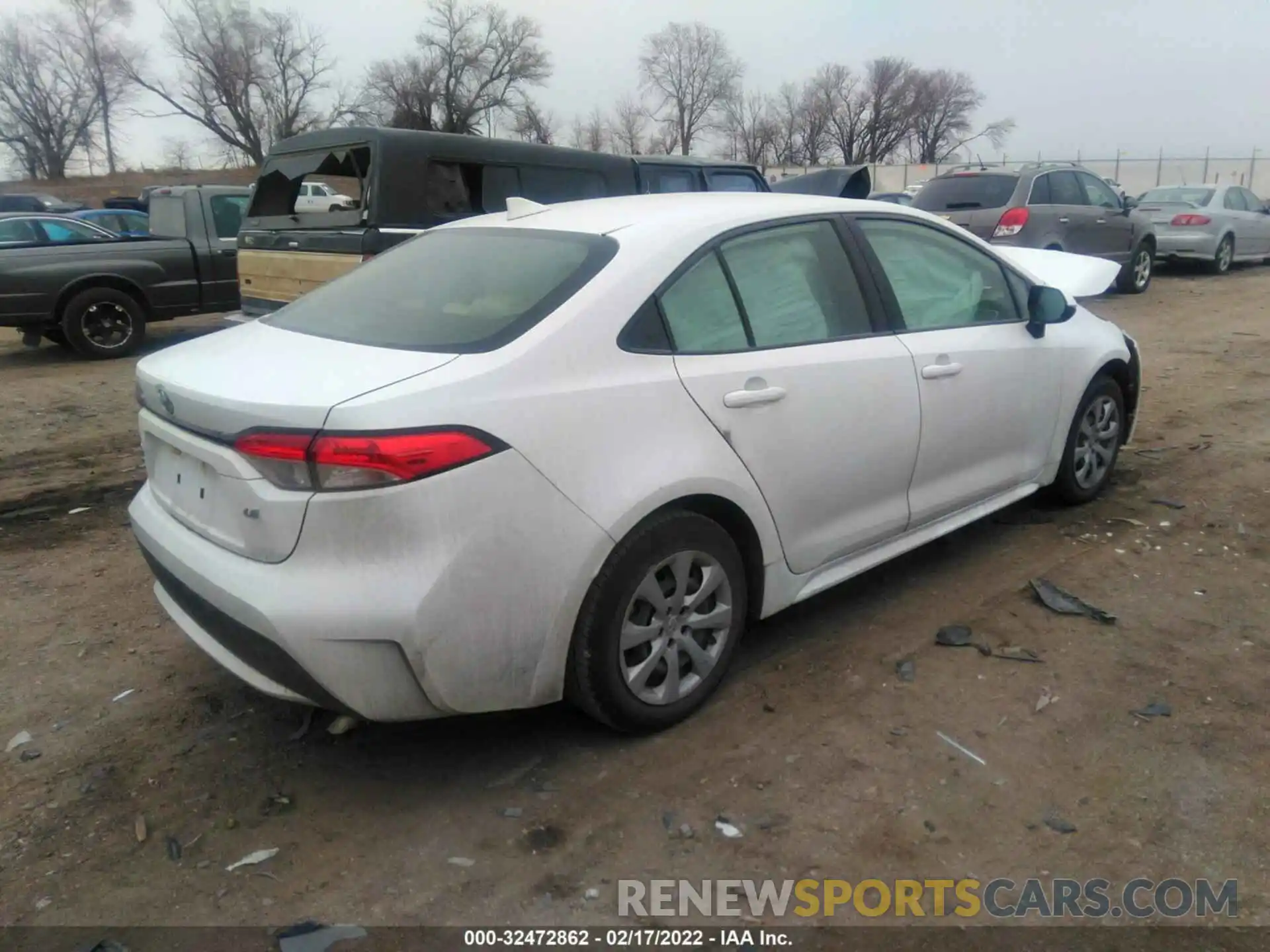 4 Photograph of a damaged car JTDEPRAE1LJ020482 TOYOTA COROLLA 2020