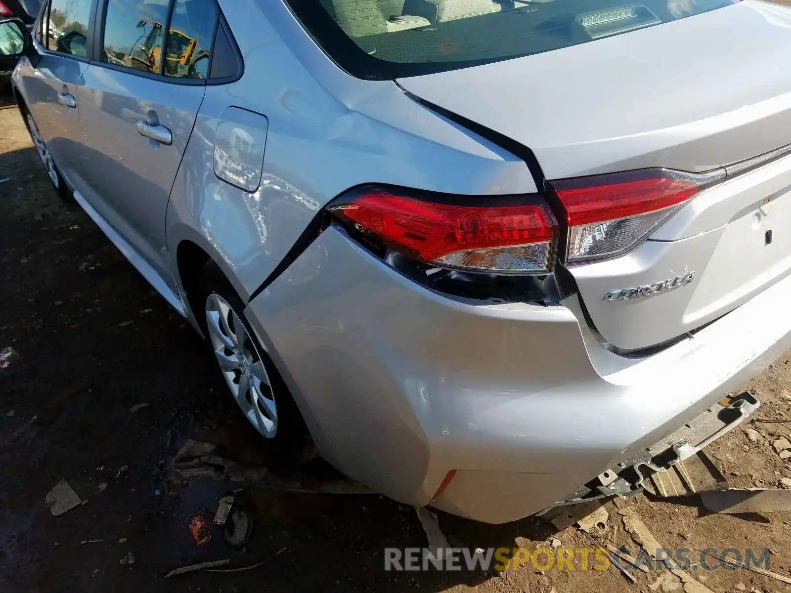 9 Photograph of a damaged car JTDEPRAE1LJ020871 TOYOTA COROLLA 2020