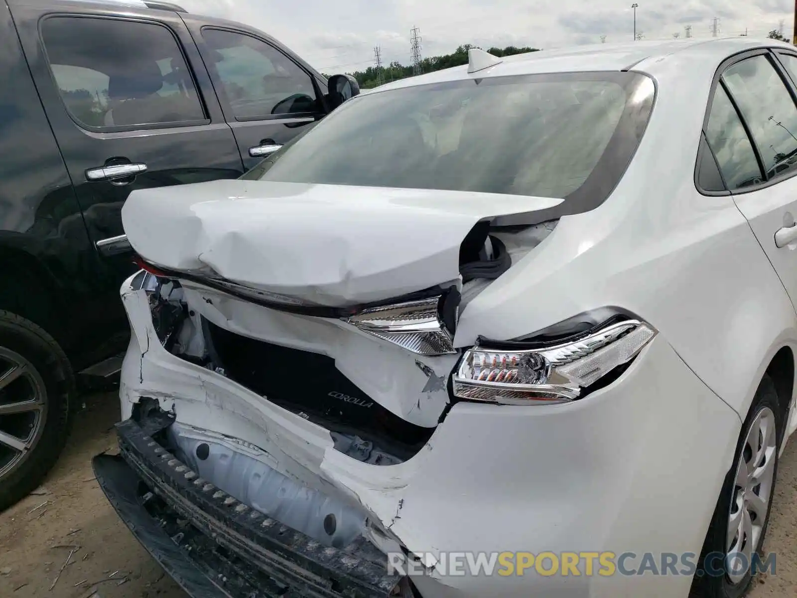 9 Photograph of a damaged car JTDEPRAE1LJ021681 TOYOTA COROLLA 2020